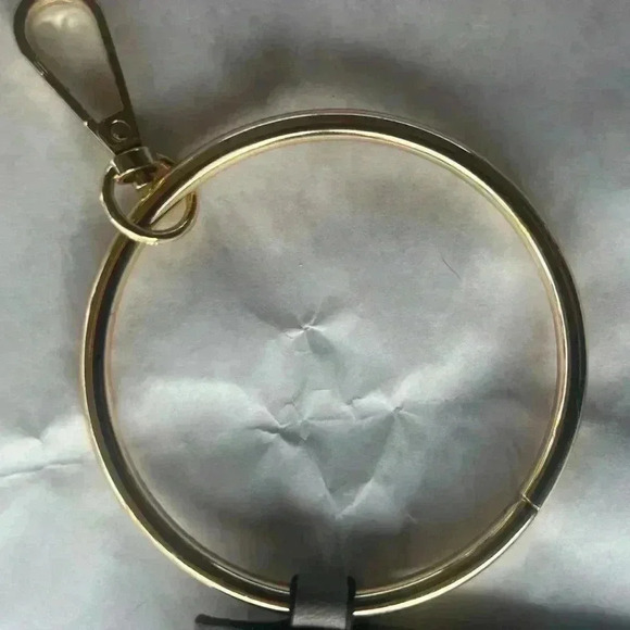 Marc New York Bracelet Wristlet - Picture 4 of 5